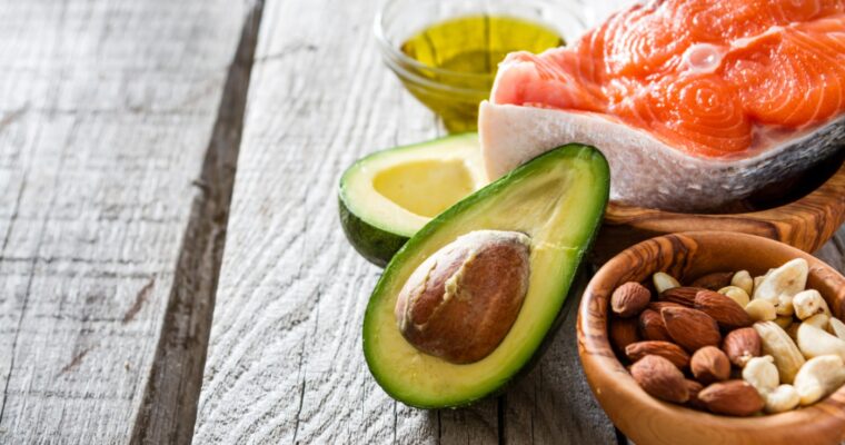 Dieta paleo i keto – czym się różnią, co je łączy i którą wybrać?